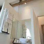 Alojamento de Acomodação e Pequeno-almoço Chateau Les Cedres 4*