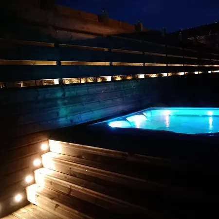 Frühstückspension Chateau Les Cedres 4*