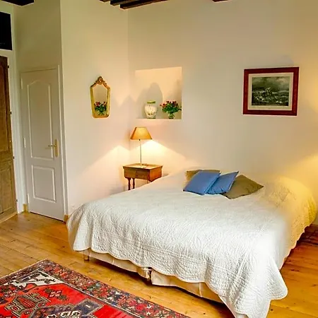 Chateau Les Cedres 4*