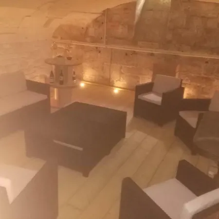 Frühstückspension Chateau Les Cedres 4*