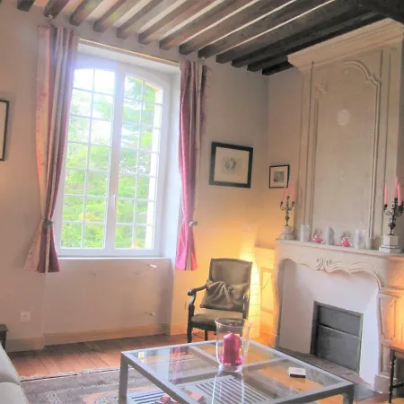 Chateau Les Cedres