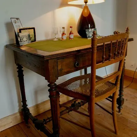 Frühstückspension Chateau Les Cedres 4*