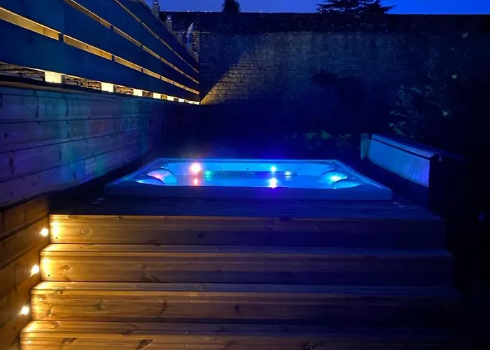 Chateau Les Cedres 4*