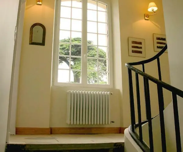 Chateau Les Cedres 4*